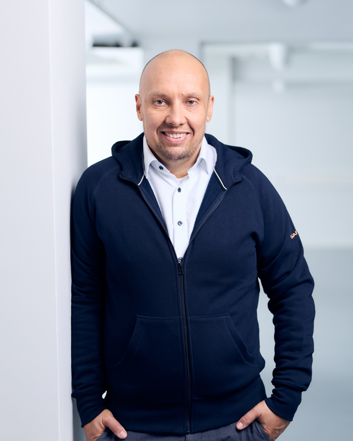 Jiri Viholainen 3893_netti